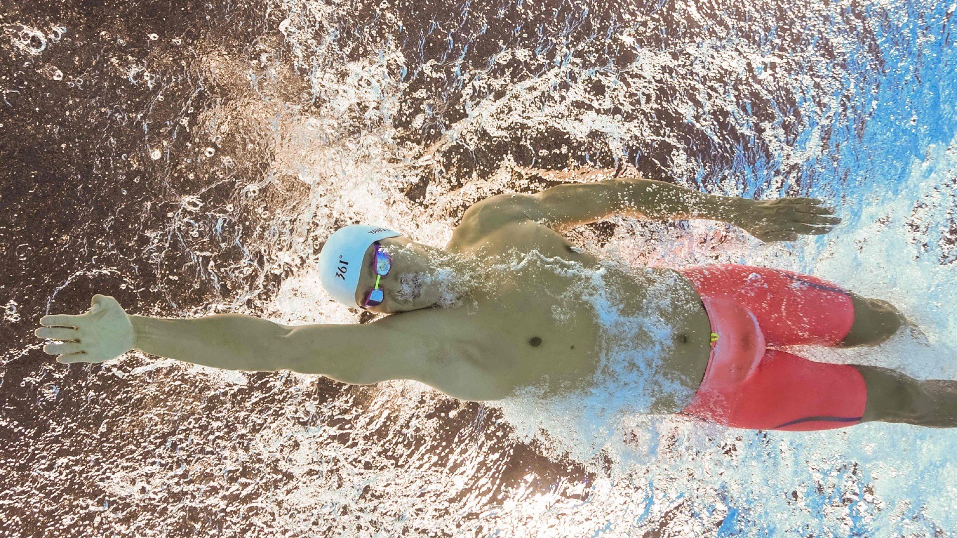 开云官网-国足启用无人机战术分析设备，无人机跟踪航拍足球